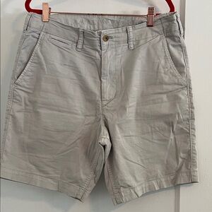 American Eagle Outfitters Men's Light Khaki Flat Front Shorts